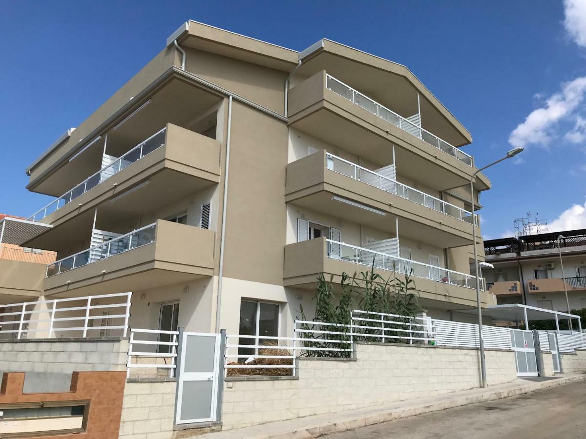 Vista Mare Apartment Con Parcheggio Privato Marina di Ragusa Eksteriør billede