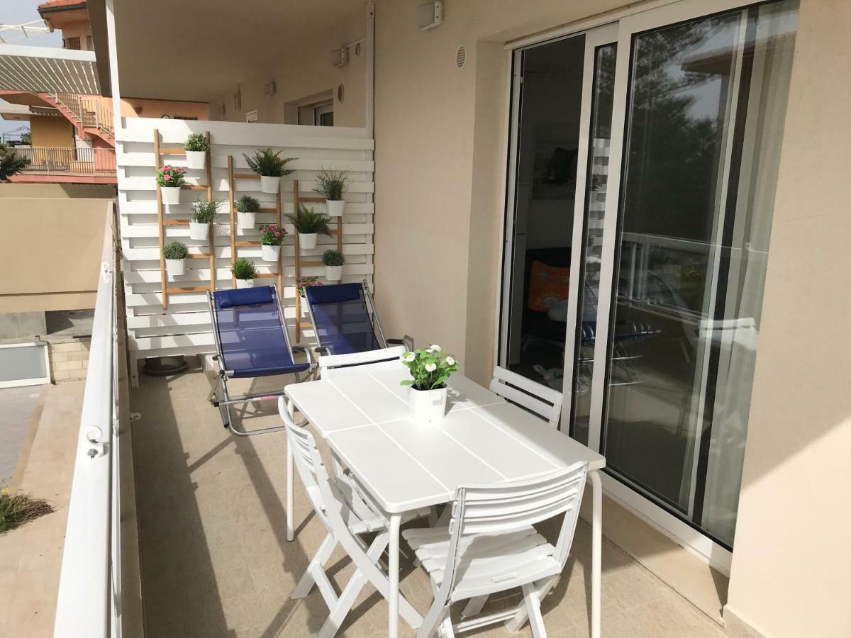 Vista Mare Apartment Con Parcheggio Privato Marina di Ragusa Eksteriør billede